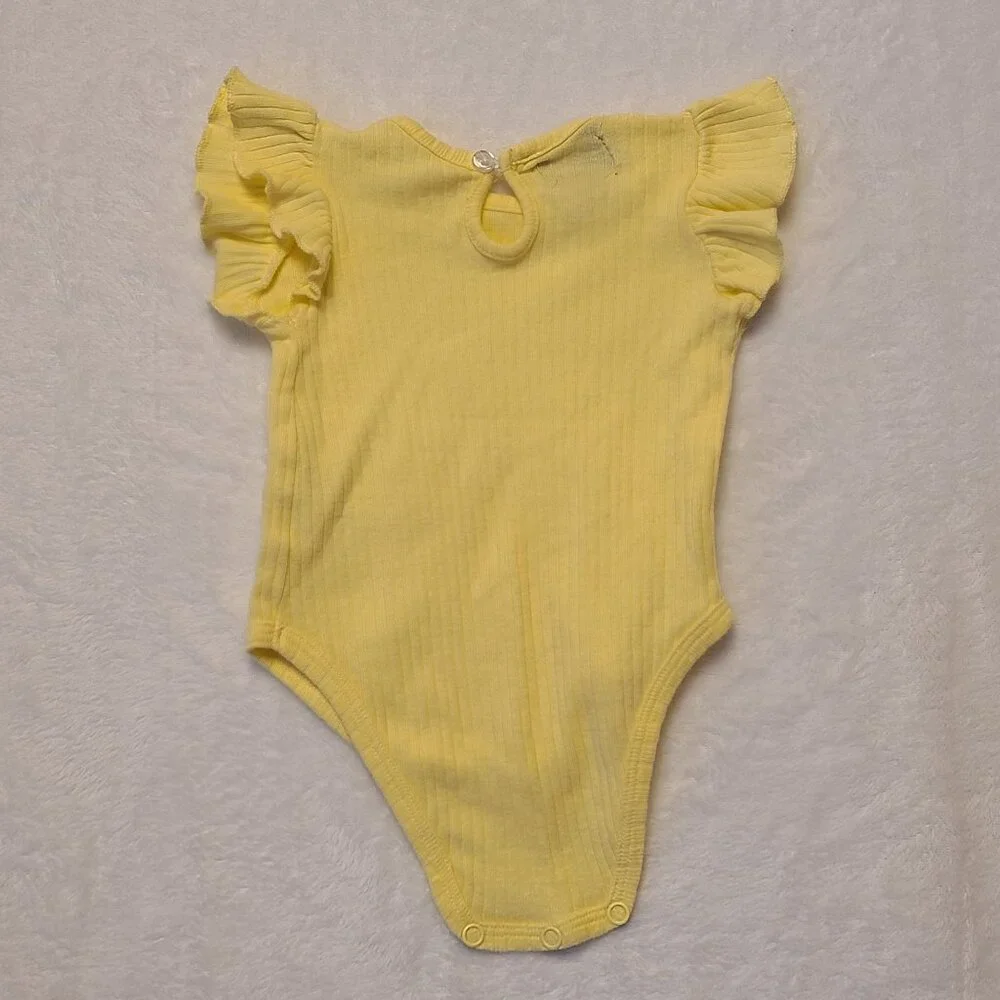 Yellow Ruffled Sleeve Baby Bodysuit 0-3M